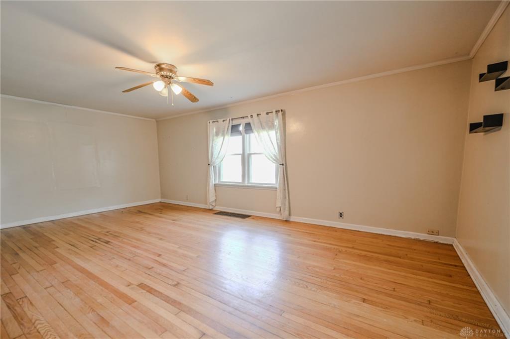 505 Sidney Property Photo 8