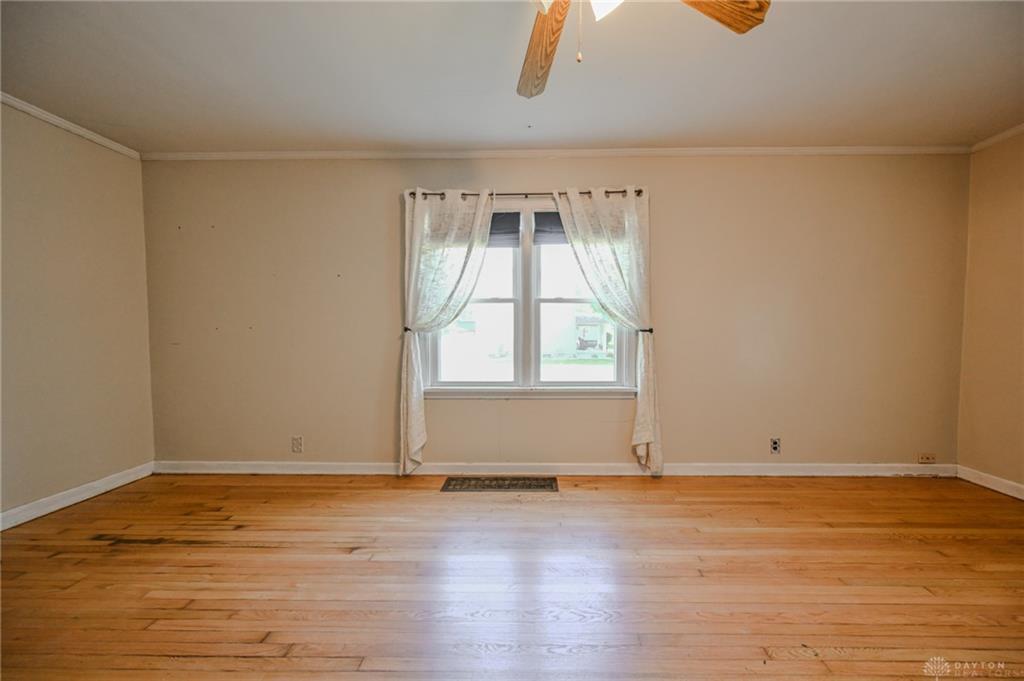 505 Sidney Property Photo 9