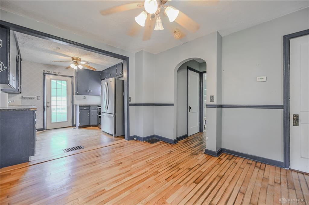 505 Sidney Property Photo 12