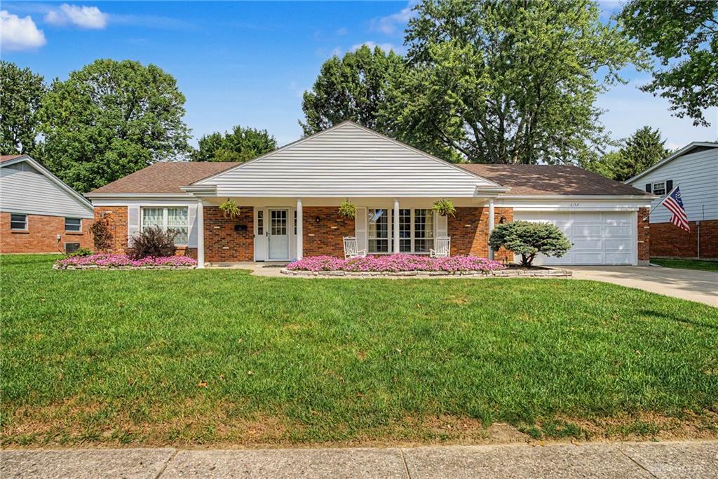 2157 Oak Tree Property Photo 1