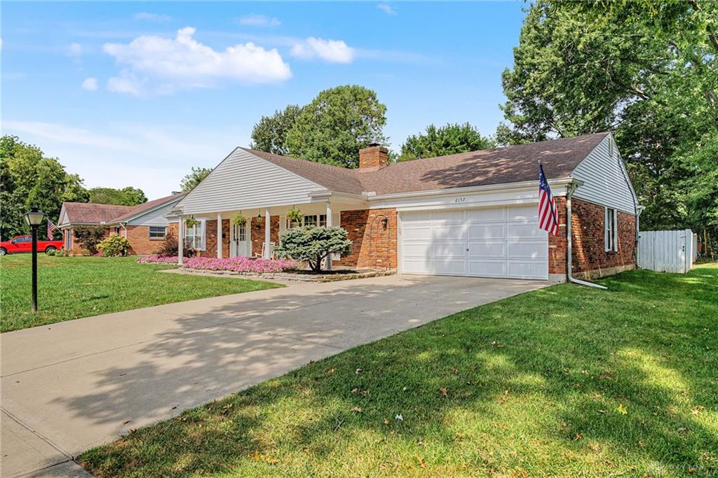 2157 Oak Tree Property Photo 4