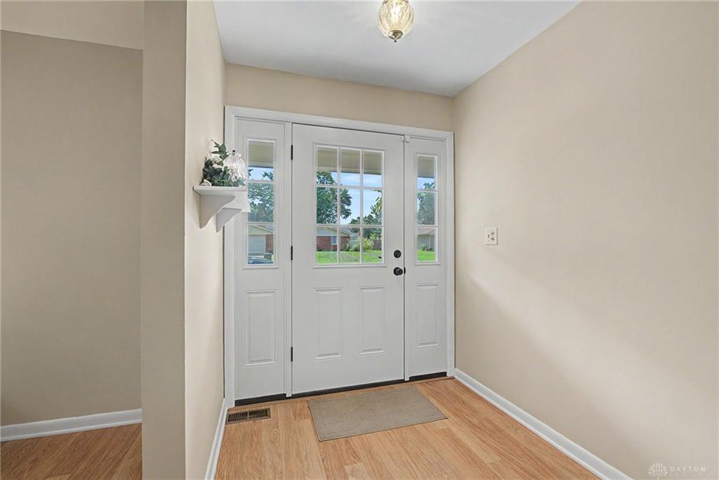 2157 Oak Tree Property Photo 7
