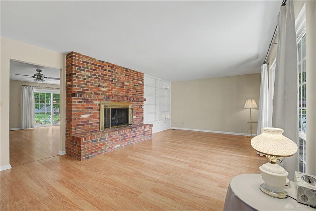 2157 Oak Tree Property Photo 9