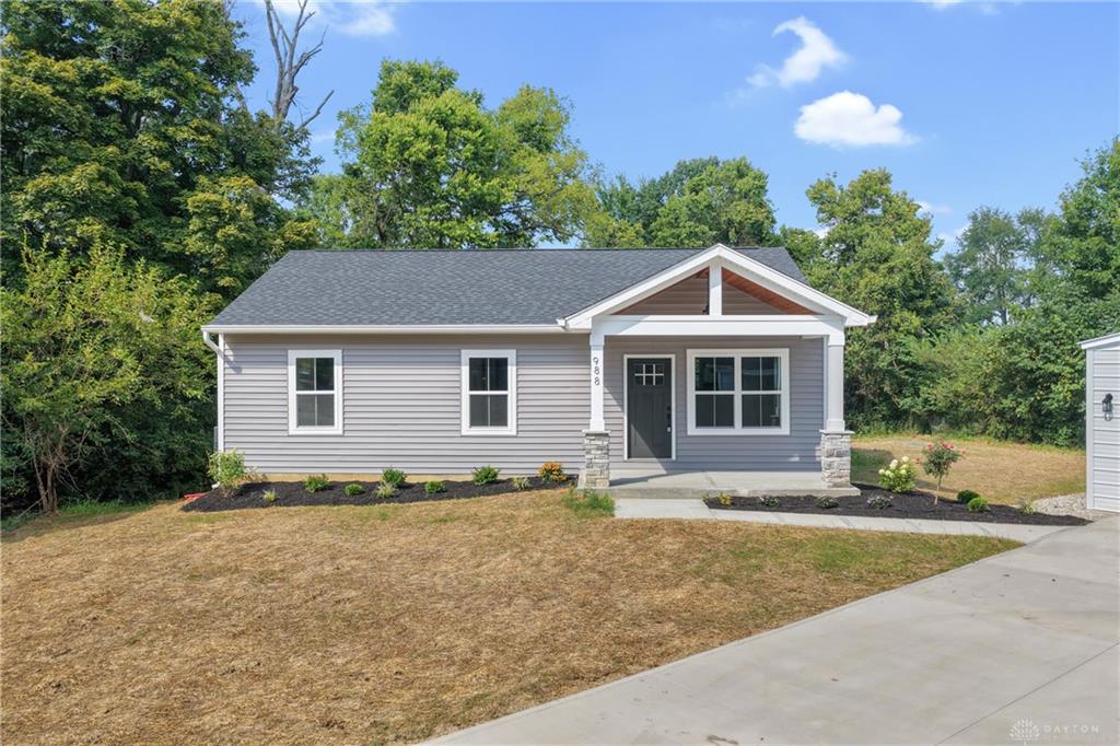 988 Crab Tree Property Photo 4