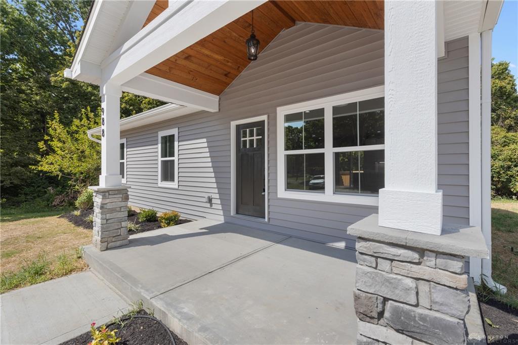 988 Crab Tree Property Photo 6