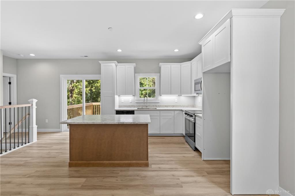 988 Crab Tree Property Photo 14
