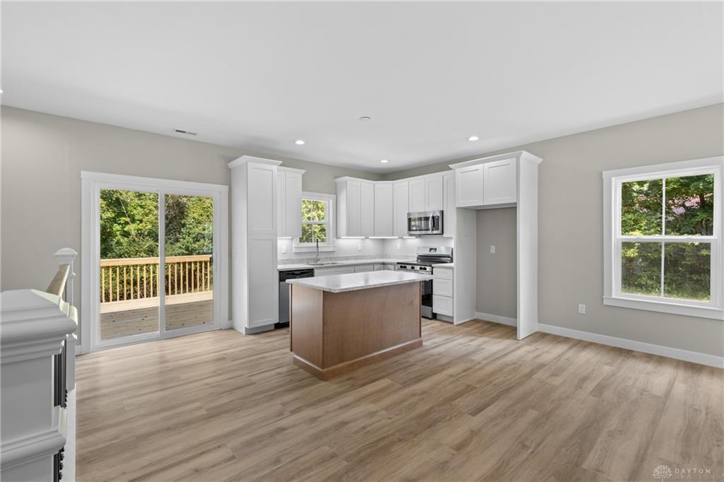 988 Crab Tree Property Photo 15
