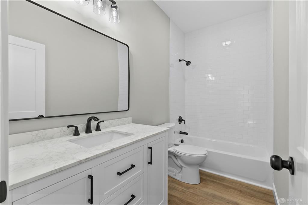 988 Crab Tree Property Photo 29