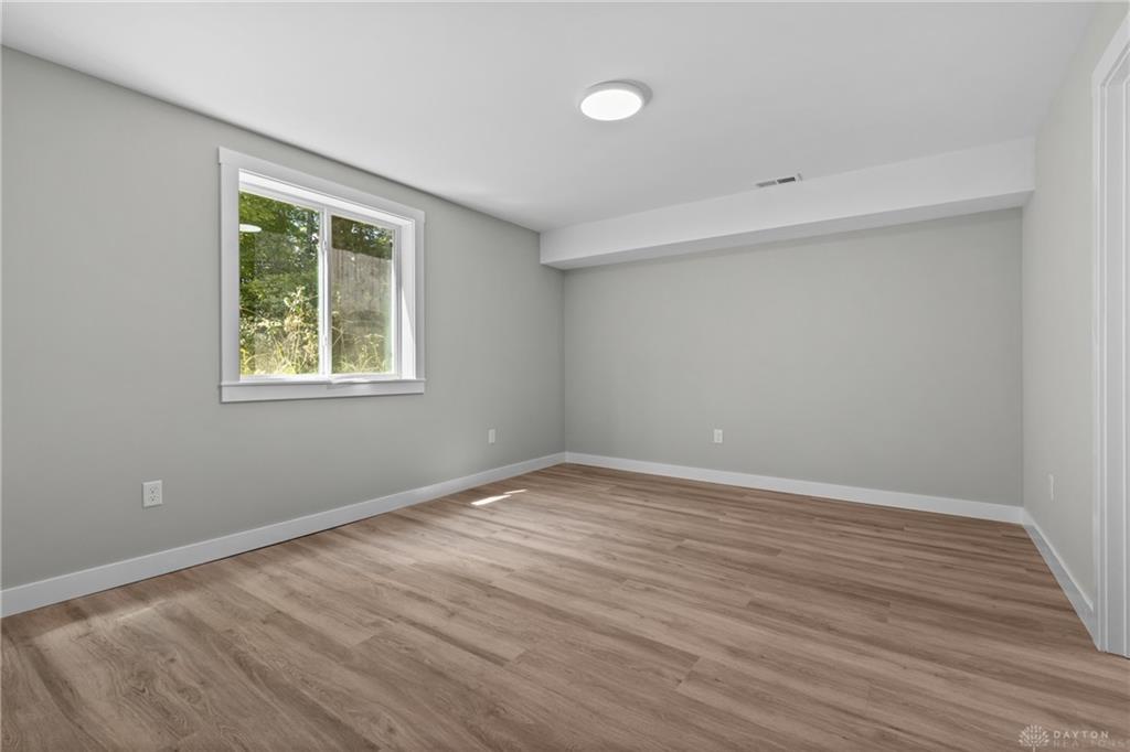 988 Crab Tree Property Photo 34