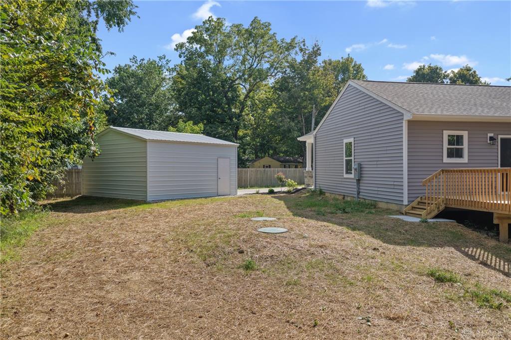 988 Crab Tree Property Photo 39
