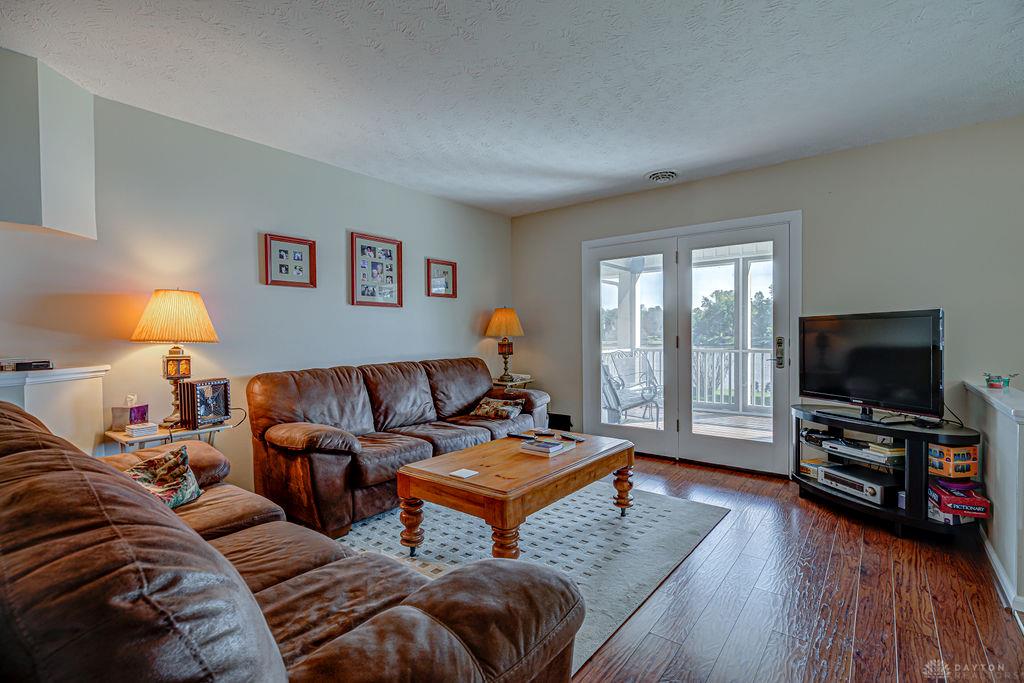 178 Lakengren Property Photo 7