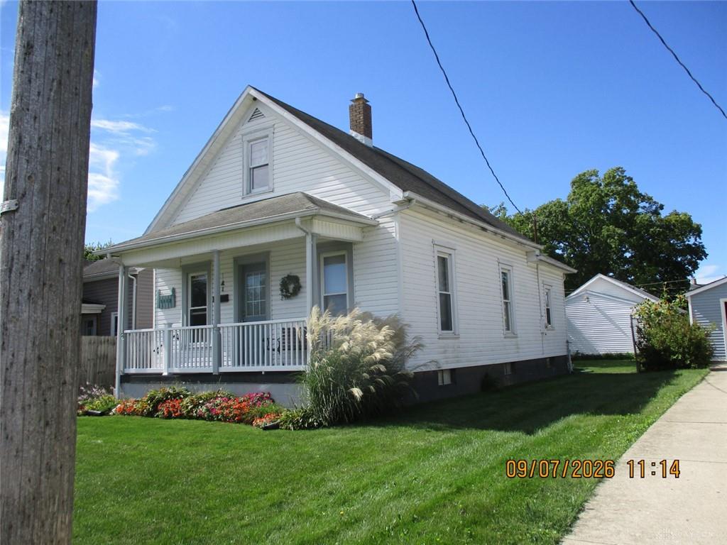 1112 Walker Property Photo 3