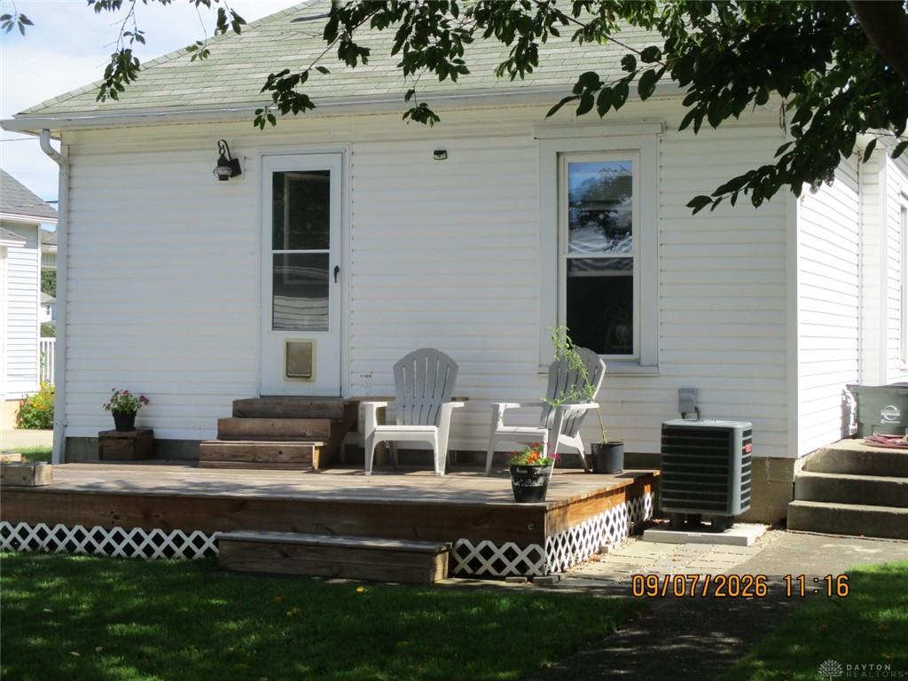 1112 Walker Property Photo 31
