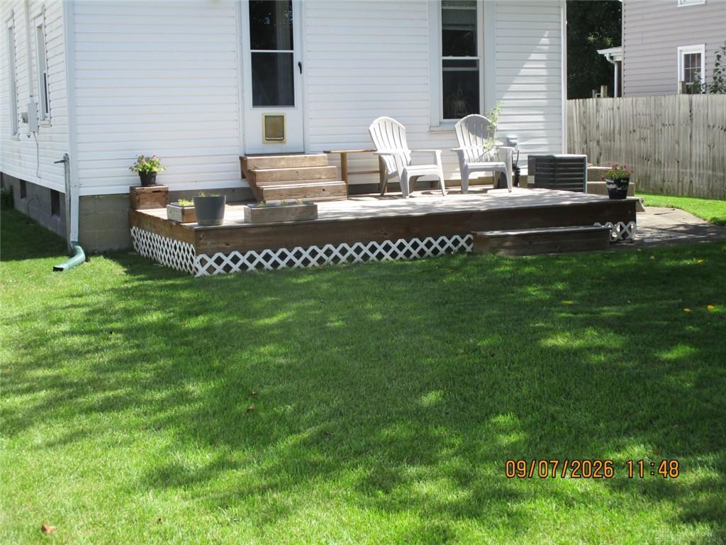 1112 Walker Property Photo 32