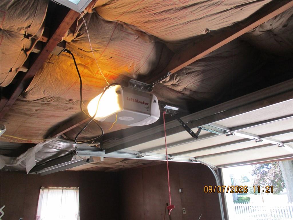 1112 Walker Property Photo 34