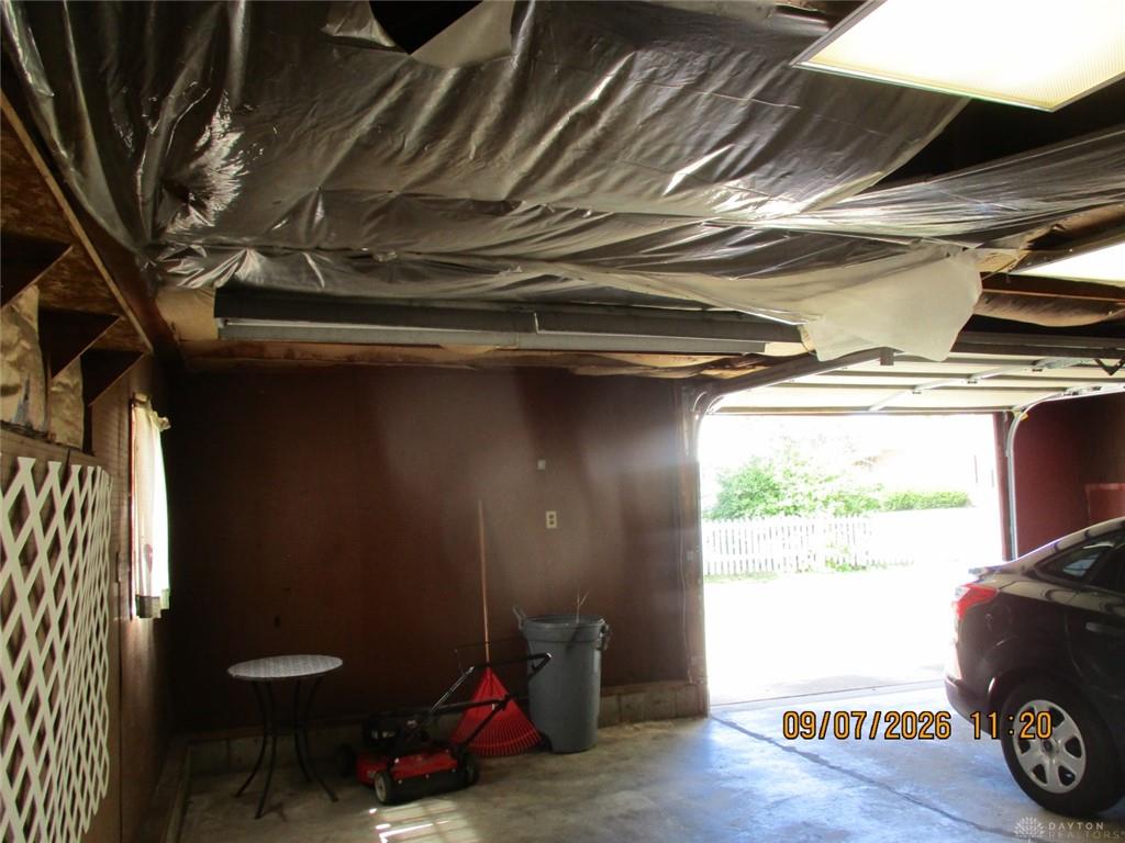 1112 Walker Property Photo 35