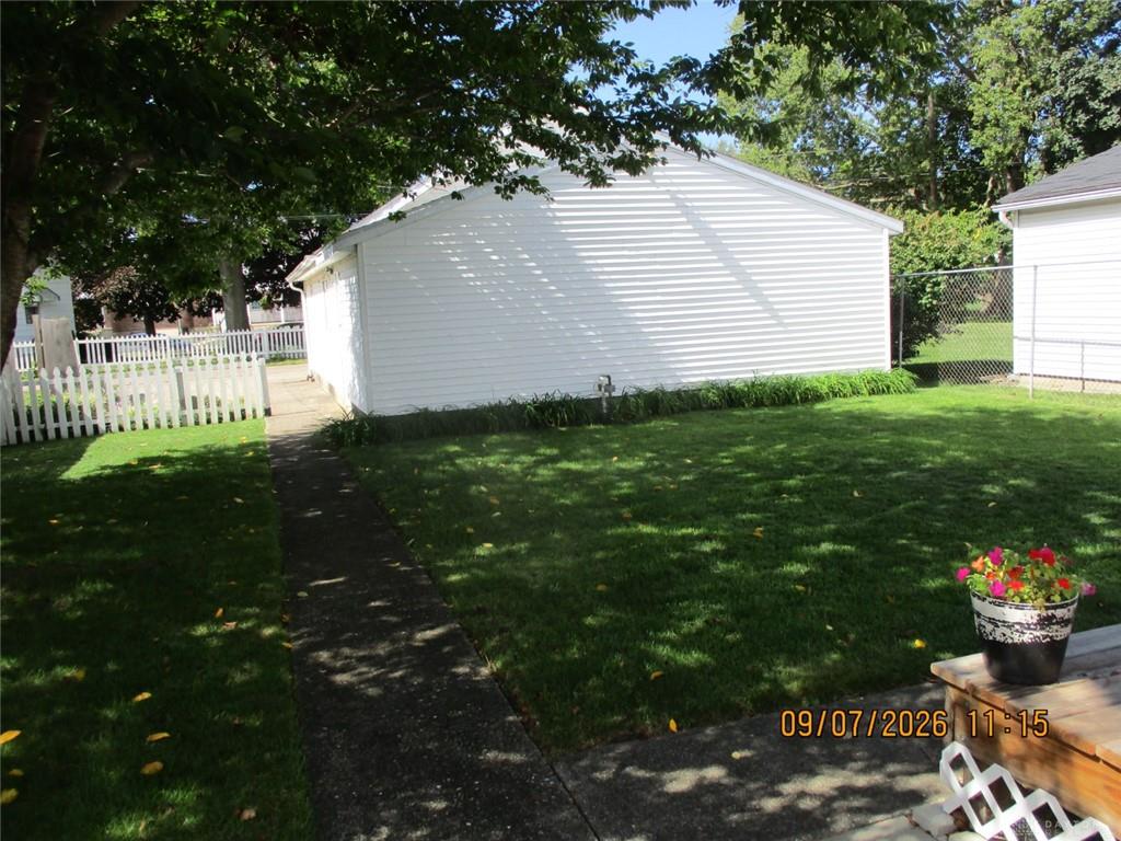 1112 Walker Property Photo 39