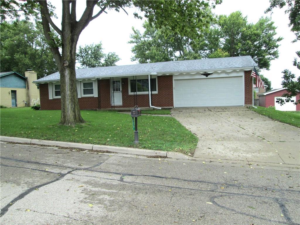 220 E Twin Property Photo 1