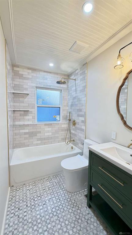 713 E Dorothy Property Photo 18