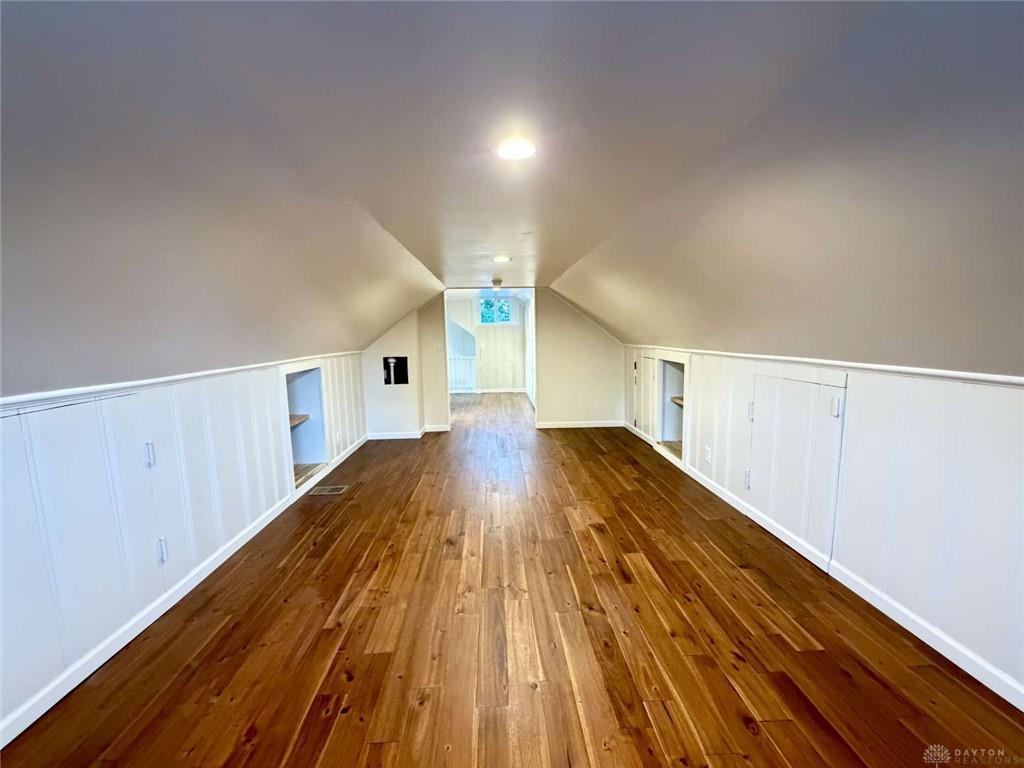 713 E Dorothy Property Photo 29