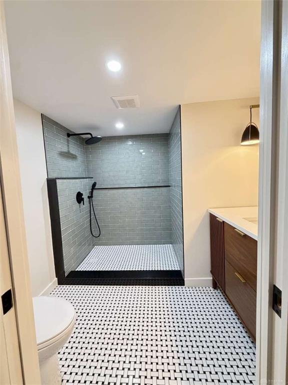 713 E Dorothy Property Photo 30