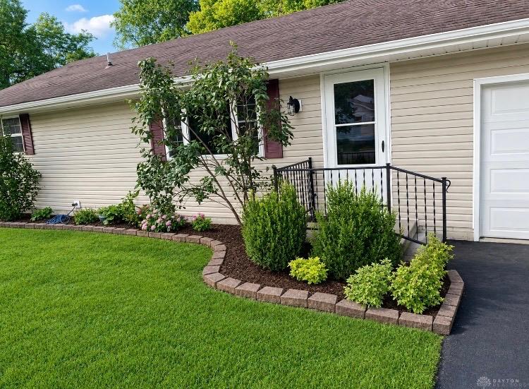 5389 Maple Grove