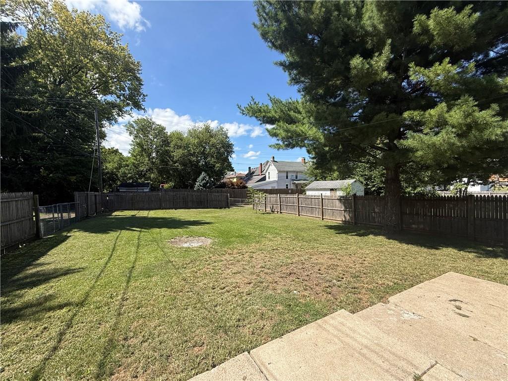 311 Ludlow Property Photo 21