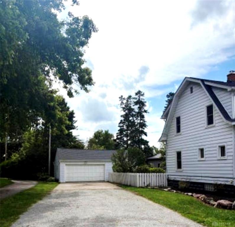 1108 E Main Property Photo 2