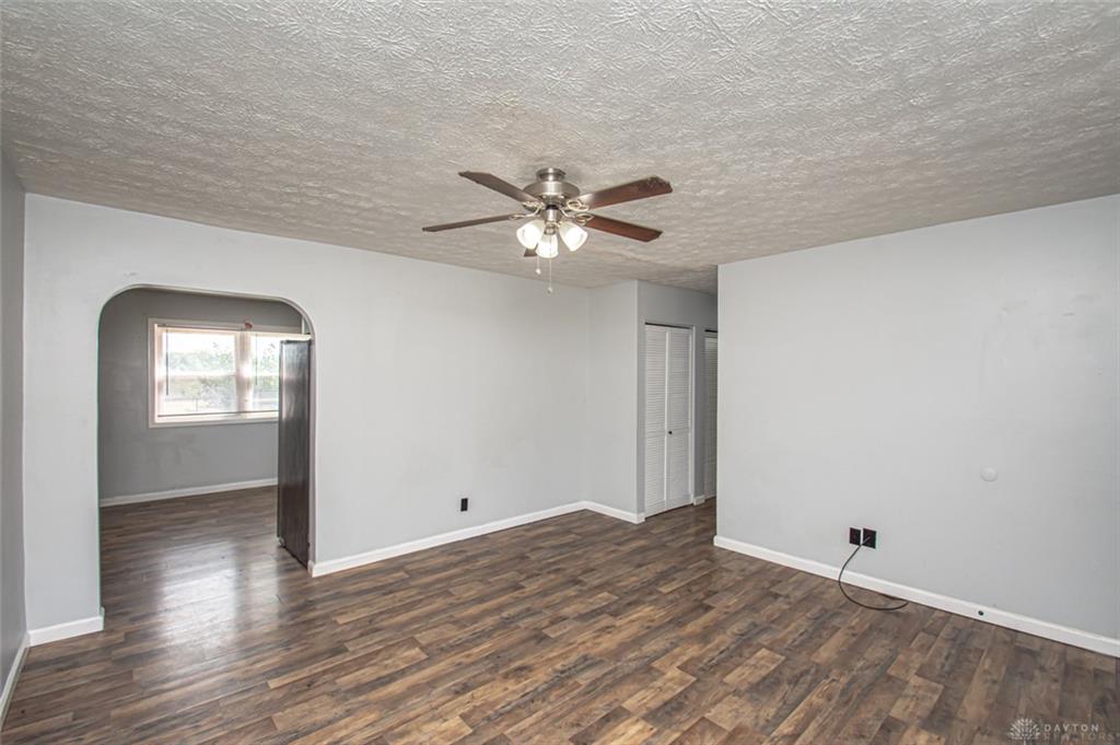 1482 Cobblestone Property Photo 3
