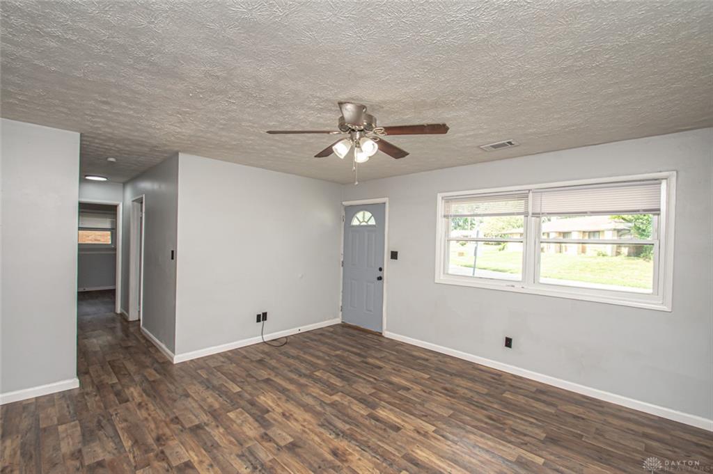 1482 Cobblestone Property Photo 4