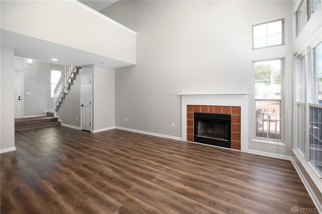 167 Queens Property Photo 4