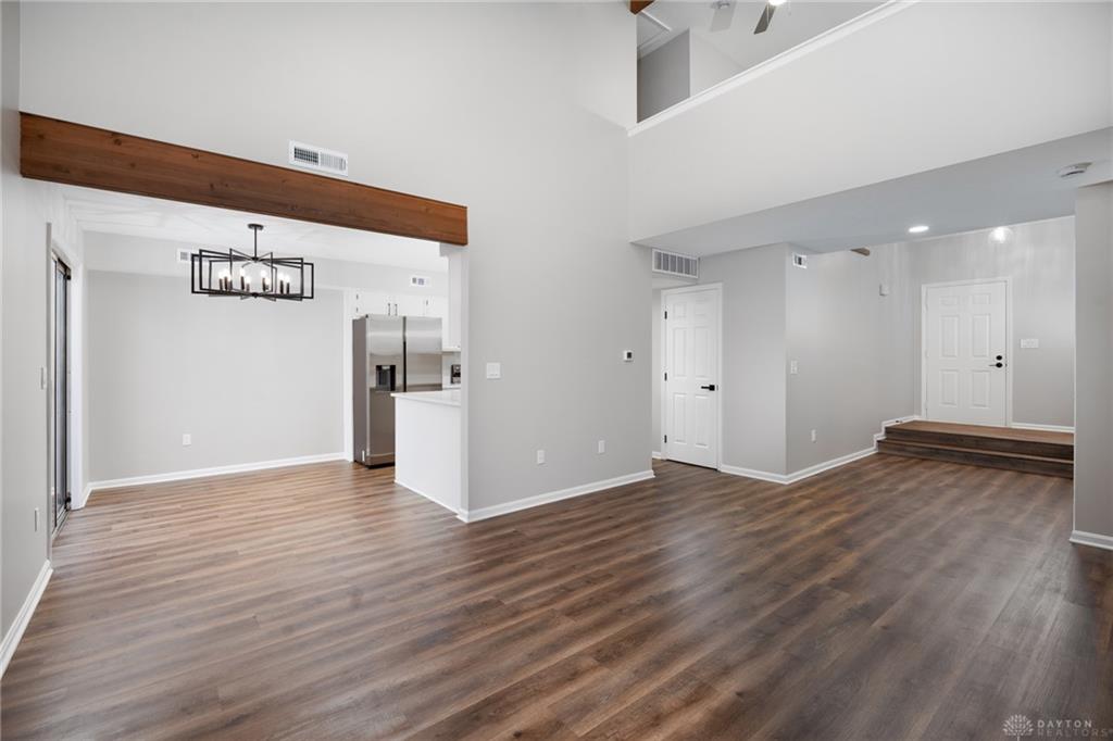 167 Queens Property Photo 5