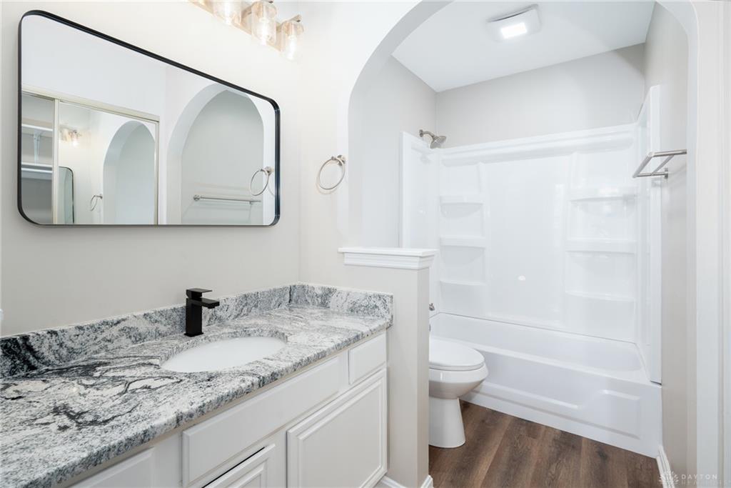 167 Queens Property Photo 11