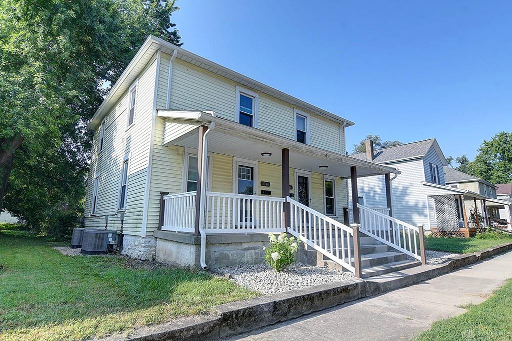 1046 E Pearl Property Photo 2