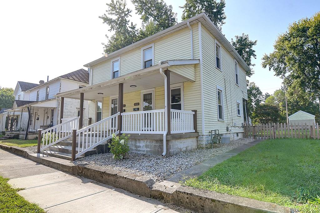 1046 E Pearl Property Photo 3