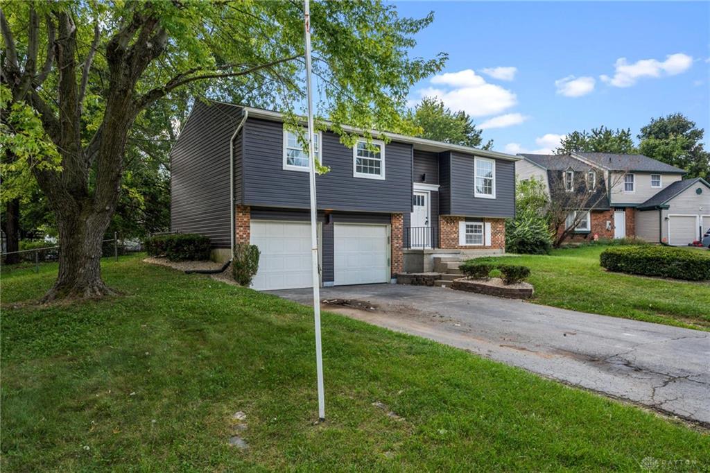 4074 Rymark Property Photo 3