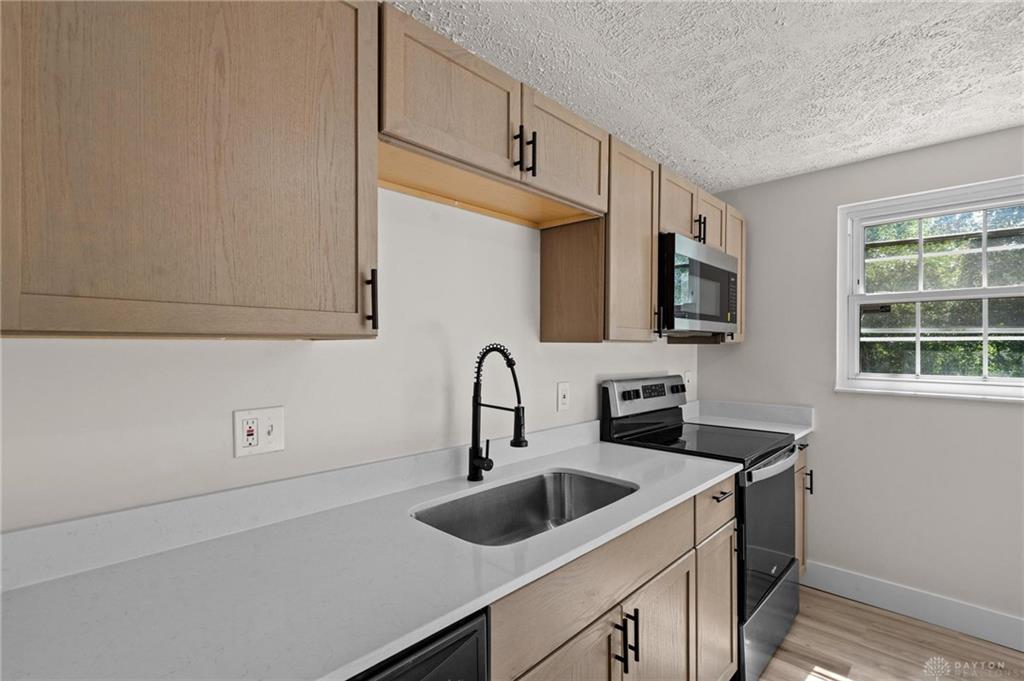 4074 Rymark Property Photo 15
