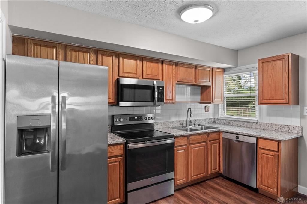 263 Marchmont Property Photo 11