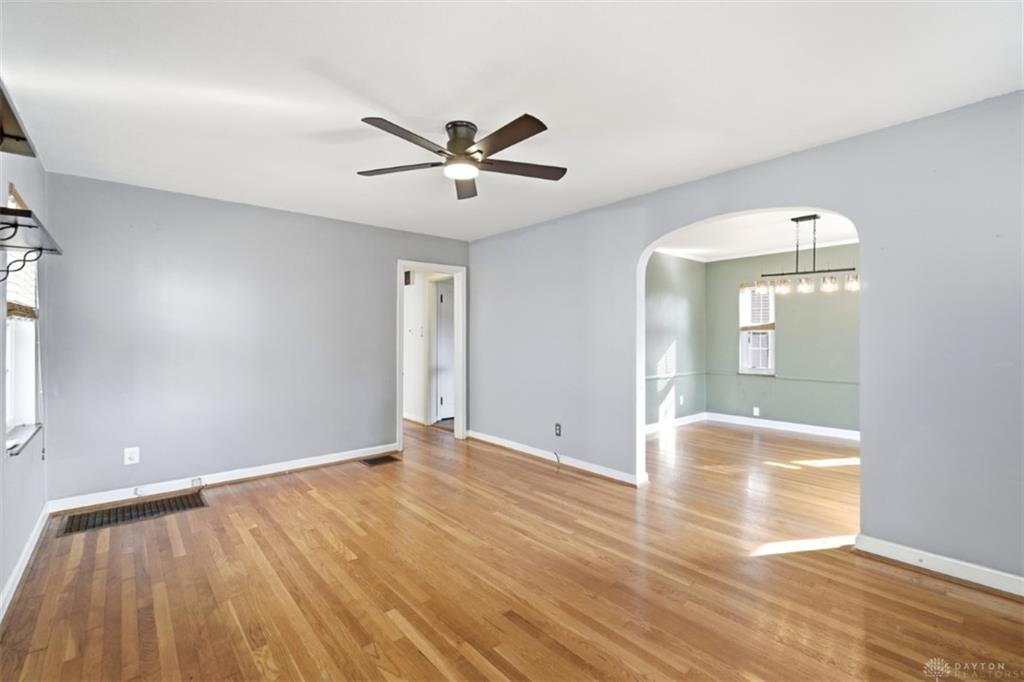 3512 Harrow Property Photo 7