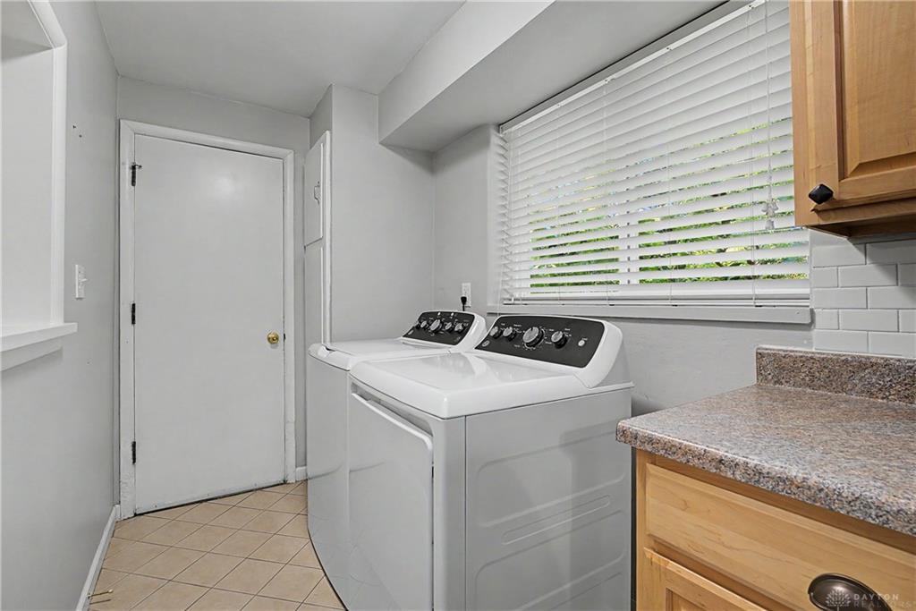 5127 Chapin Property Photo 9