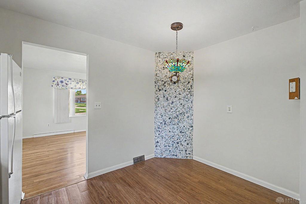 2064 Hillsdale Property Photo 12