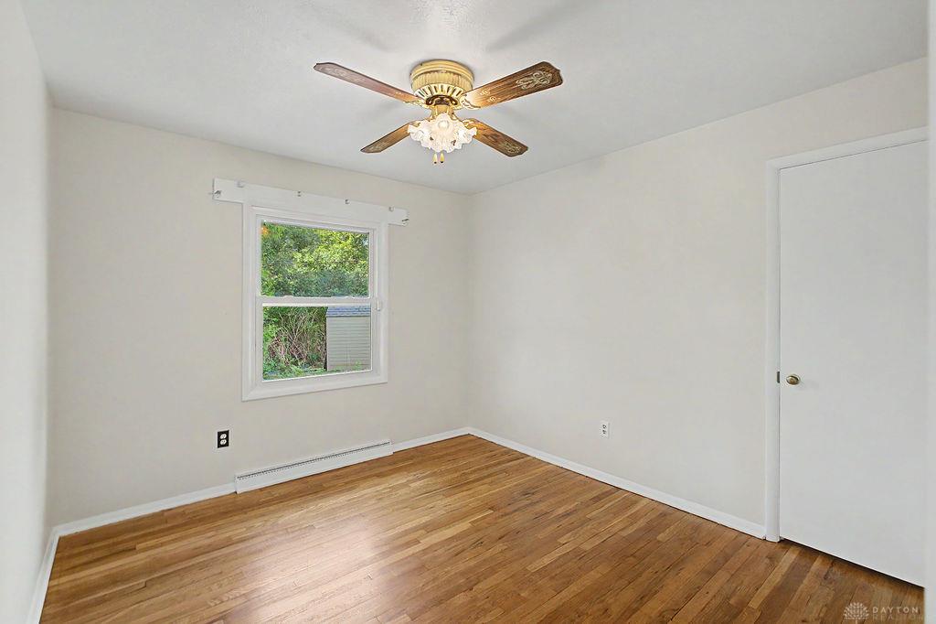2064 Hillsdale Property Photo 13