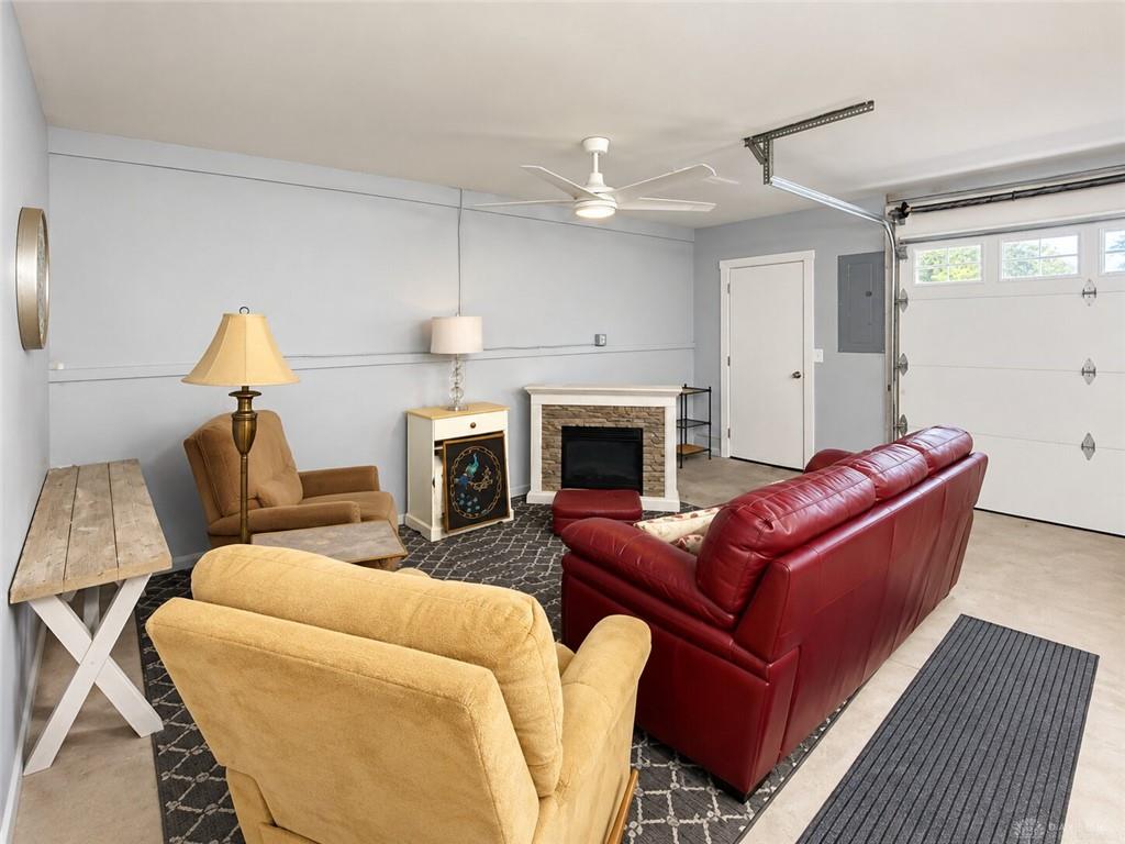 2206 Thomas Paine 94 Property Photo 18