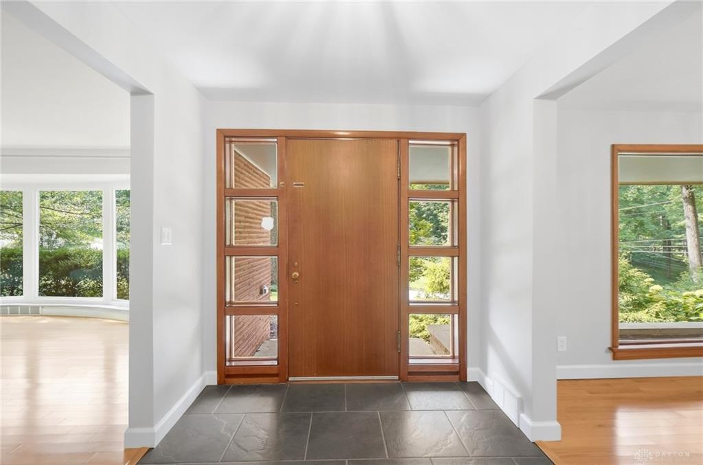 751 Laurelwood Property Photo 4