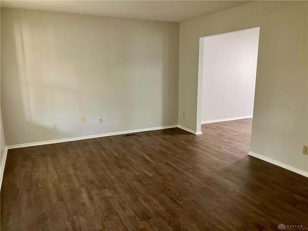 8711 Watergate Property Photo 2