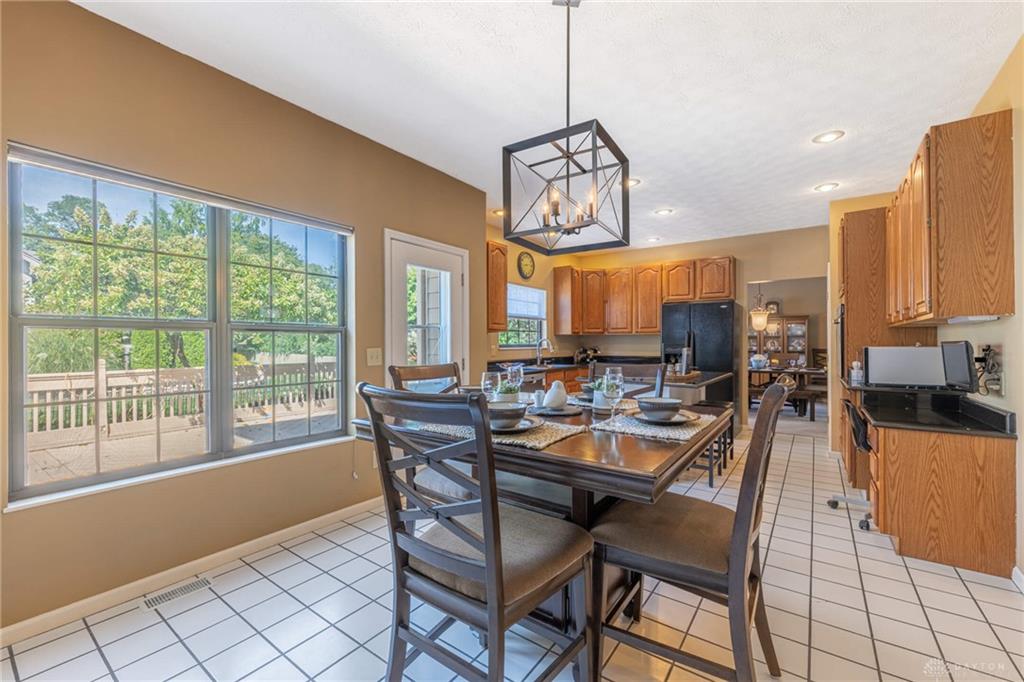 10 Stonebrook Property Photo 33