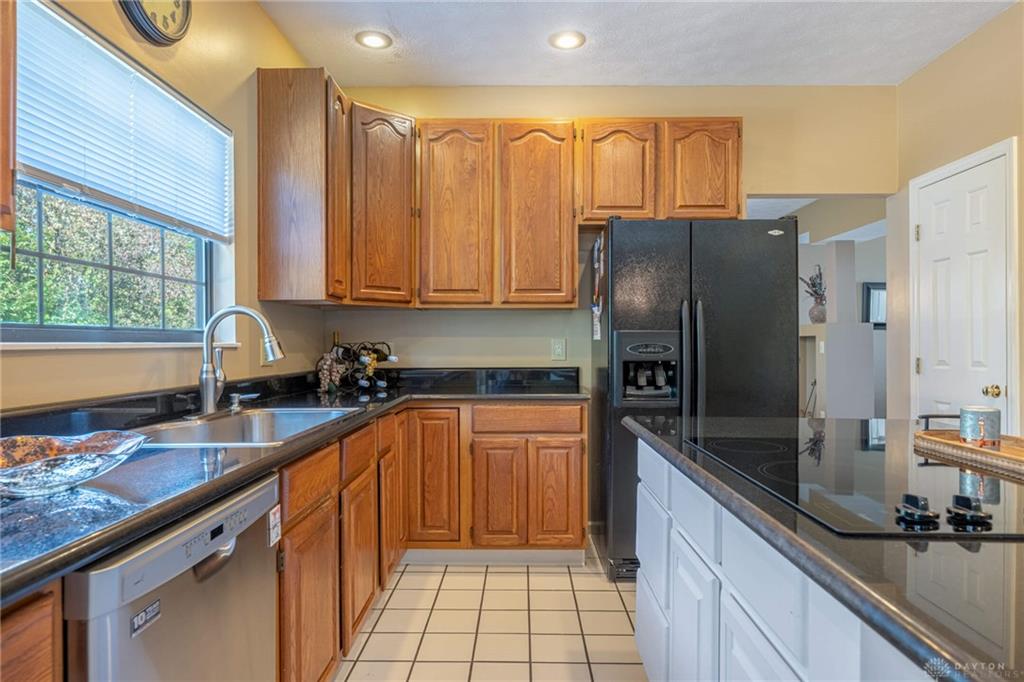 10 Stonebrook Property Photo 35