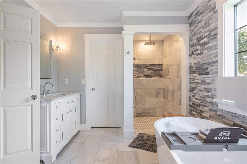 10 Stonebrook Property Photo 48