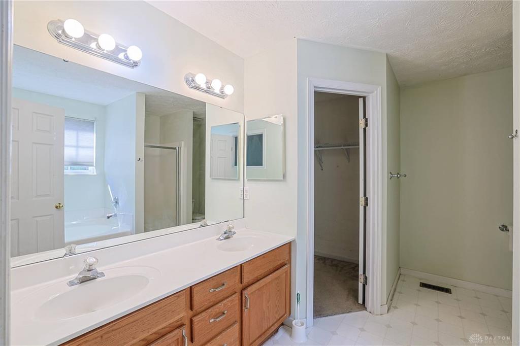 1019 Weeping Willow Property Photo 16