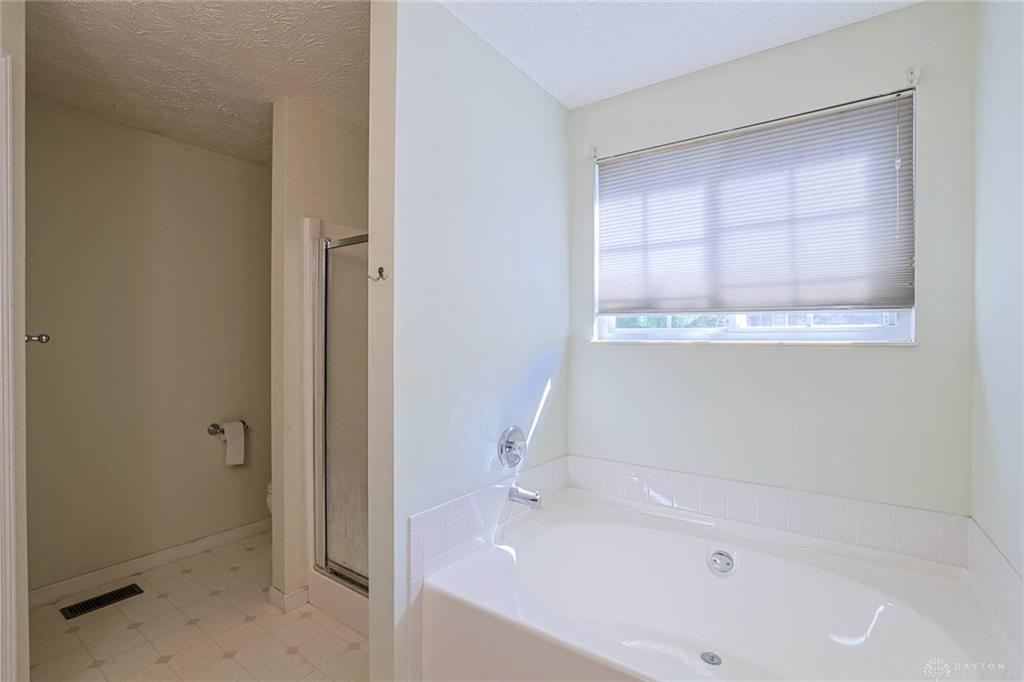 1019 Weeping Willow Property Photo 17